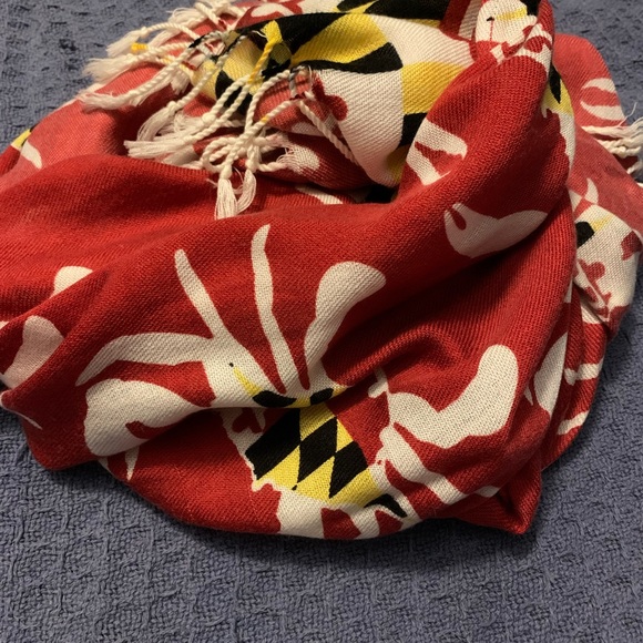 Maryland Flag Crab Scarf or Wrap - Picture 2 of 3